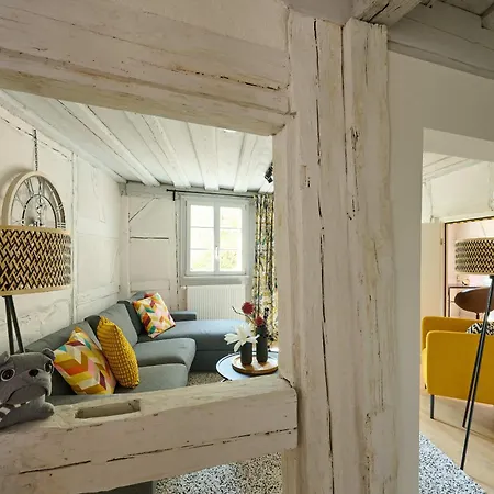 Cozy # Frisch Renoviertes Fachwerk # 100qm # Modern # Balkon # Netflix * Schwabach