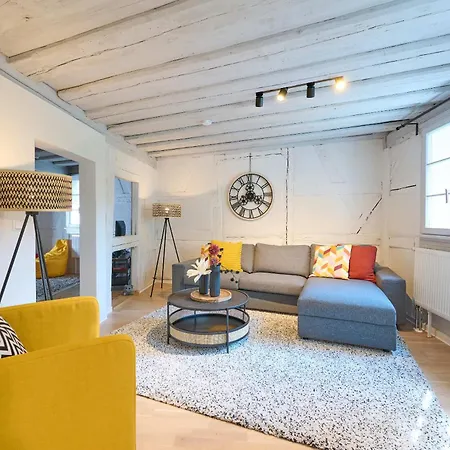 Cozy # Frisch Renoviertes Fachwerk # 100qm # Modern # Balkon # Netflix Apartman