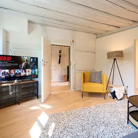 Cozy # Frisch Renoviertes Fachwerk # 100qm # Modern # Balkon # Netflix Apartman *