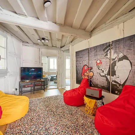 Cozy # Frisch Renoviertes Fachwerk # 100qm # Modern # Balkon # Netflix *