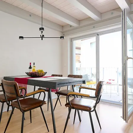 Cozy # Frisch Renoviertes Fachwerk # 100qm # Modern # Balkon # Netflix * שוואבאך